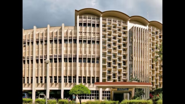 Bilal Tele's unauthorised stay at IIT Bombay spanned from June 2 to June 7 and again from June 10 to June 19. (Representative/News18 Hindi)
