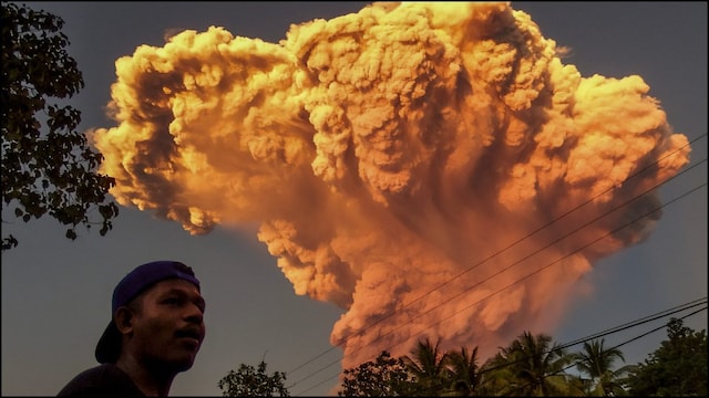 Indonesia's Mount Lewotobi Laki-Laki erupted on Tuesday. (AFP)