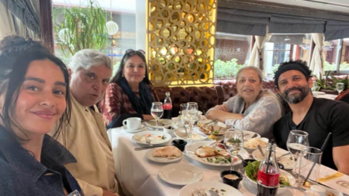 Akhtar Family Gathers for Lunch; Photo Shared Online