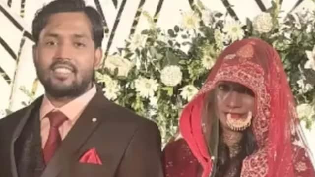 Khan Sir recently announced his marriage during a tense time between India and Pakistan, in a live class. (News18 Hindi)