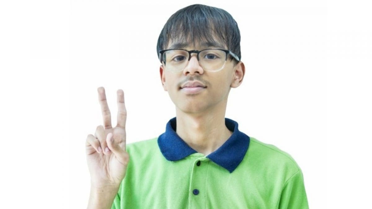 Engineer's Son Secures AIR 4 In NEET UG 2025, Says 'Consistent Study' Is Key