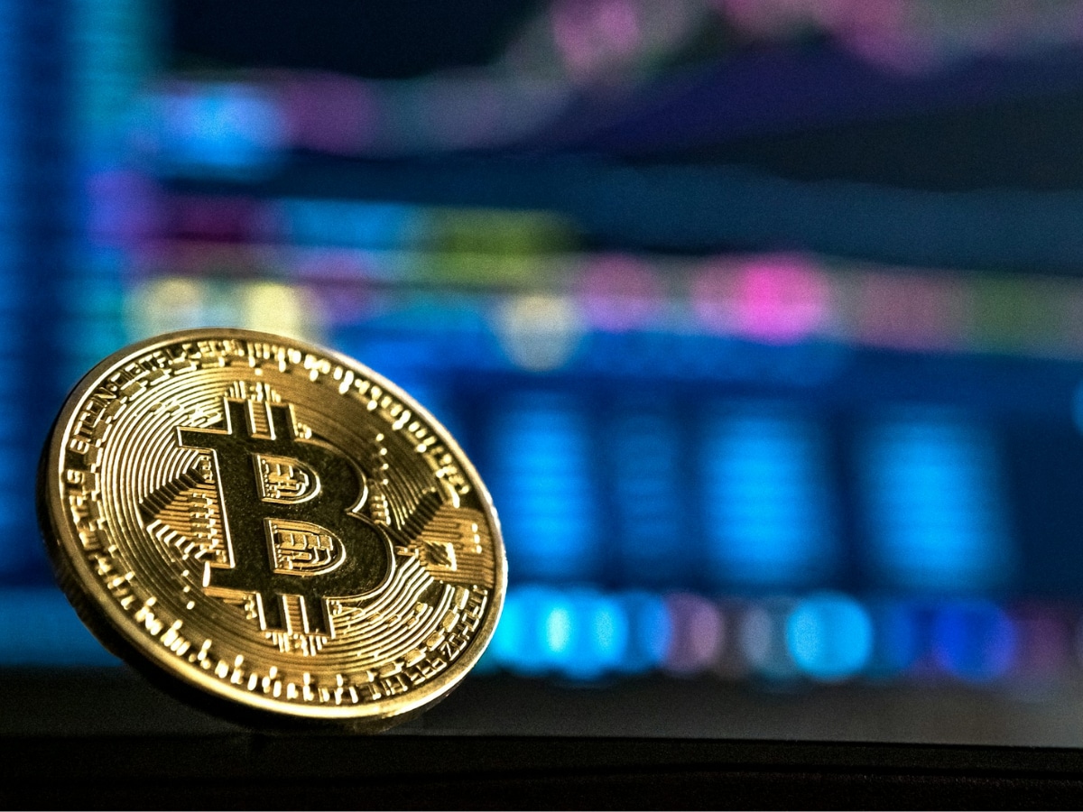 Bitcoin Surges 4% Amid Iran-Israel Ceasefire Talks, Hits $106K Briefly |  Cryptocurrency News - News18