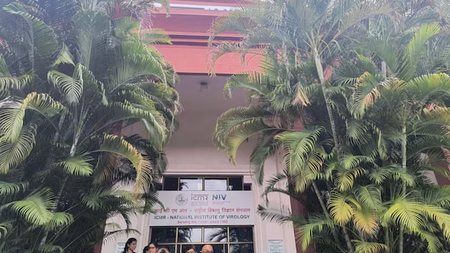 The advancements at NIV Pune signify India's growing self-reliance in addressing biological threats. (News18 Hindi)