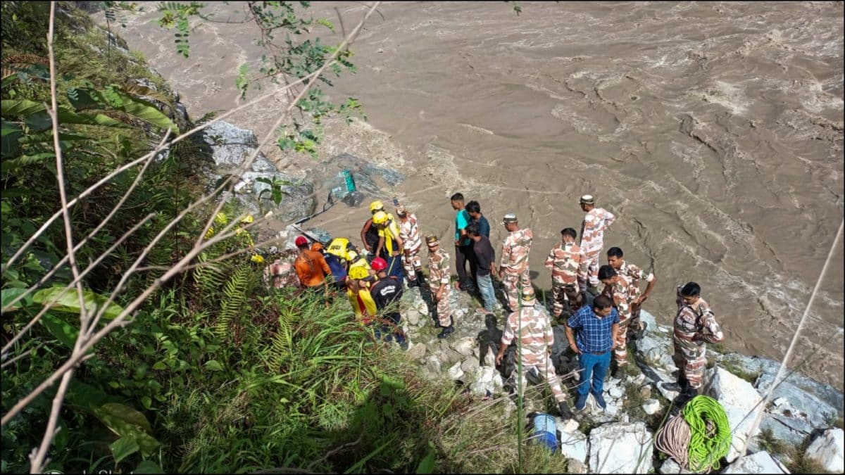MP Couple Cremated After Fatal Uttarakhand Bus Accident
