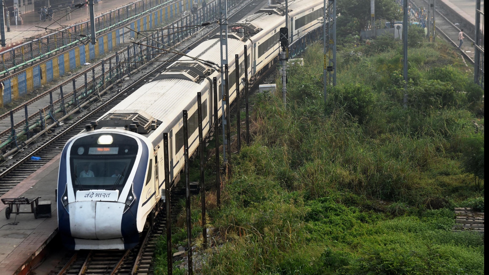 Kashmir Vande Bharat Trains Fully Booked Immediately After Inauguration