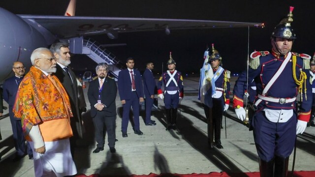  X/@narendramodi)