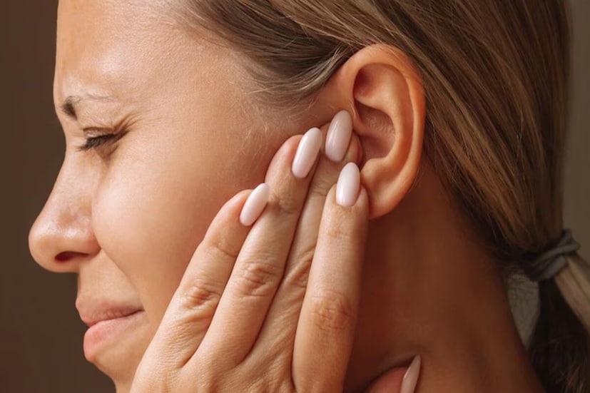 Saltwater solution: Mix one teaspoon of salt in half a cup of warm water to create a gentle cleaning solution. Soak a cotton swab in it and carefully insert it into the ear without pushing too deep. Keep your head tilted to one side, then wipe with a clean cloth. It’s an affordable and effective home remedy.(News18 Telugu) Saltwater solution: Mix one teaspoon of salt in half a cup of warm water to create a gentle cleaning solution. Soak a cotton swab in it and carefully insert it into the ear without pushing too deep. Keep your head tilted to one side, then wipe with a clean cloth. It’s an affordable and effective home remedy.(News18 Telugu)