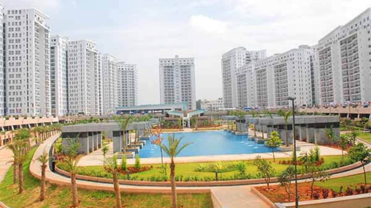 Chicken Curry Smells To Pet Poop DNA Tests: Reddit Discussion Reveals Life In Bengaluru Apartments
