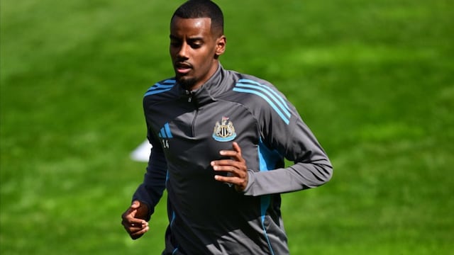 Alexander Isak with Newcastle United (X)