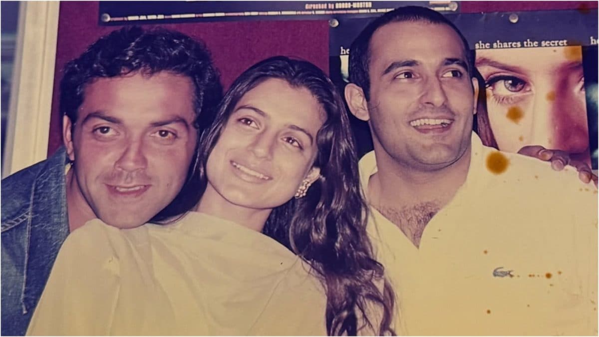 Ameesha Patel Shares 'Humraaz' Throwback Photo