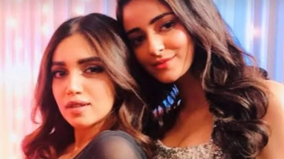 Ananya Panday Wishes ‘Hottie’ Bhumi Pednekar Happy Birthday With An Unseen Pic