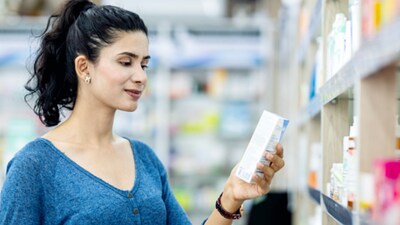 Herbal products with botanical extracts, plant-based products that involve plant stem cell for infusing anti-ageing supplements to the skin with proper skincare treatment on daily basis