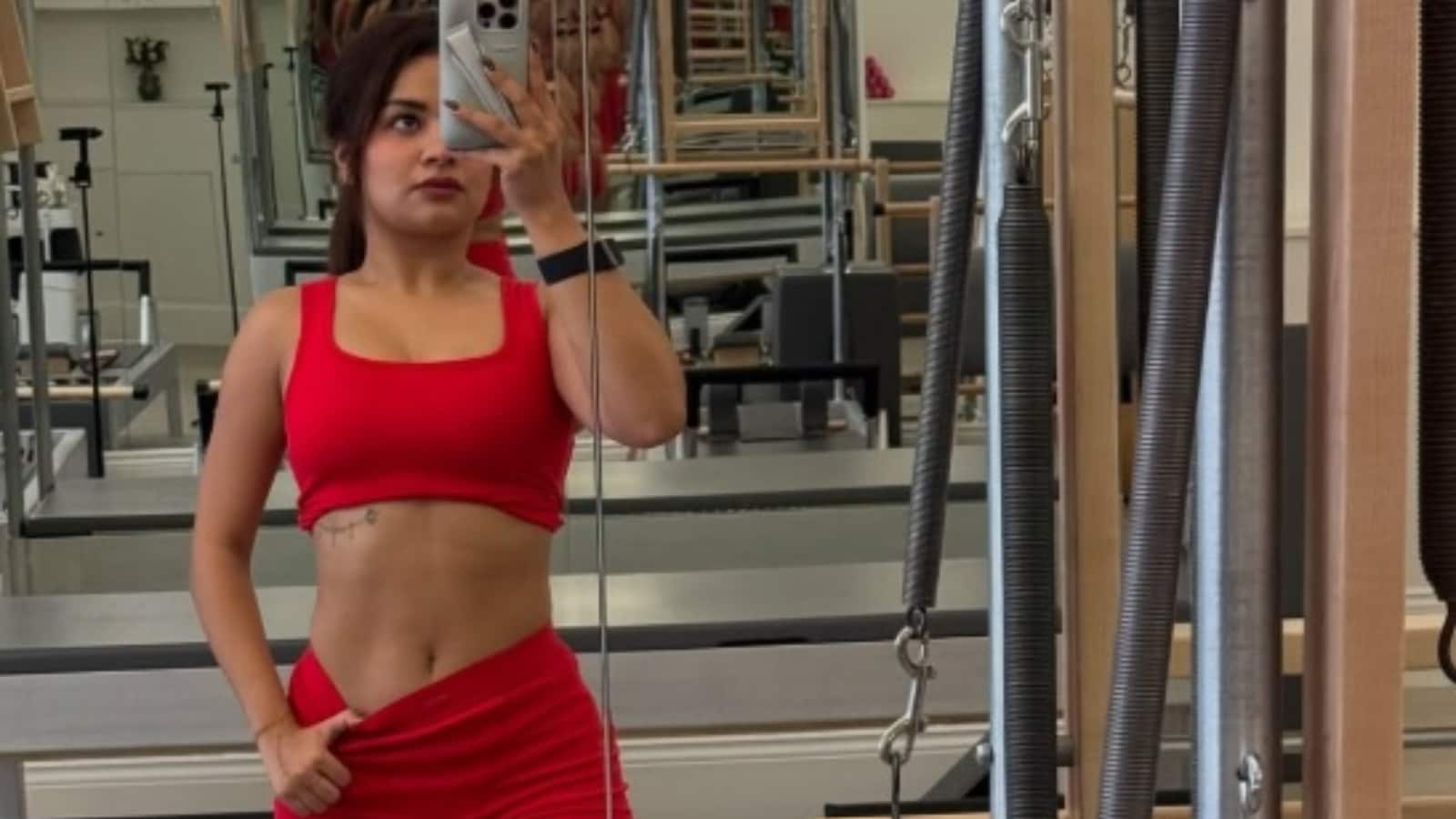 Avneet Kaur flaunting toned curves in red athleisure