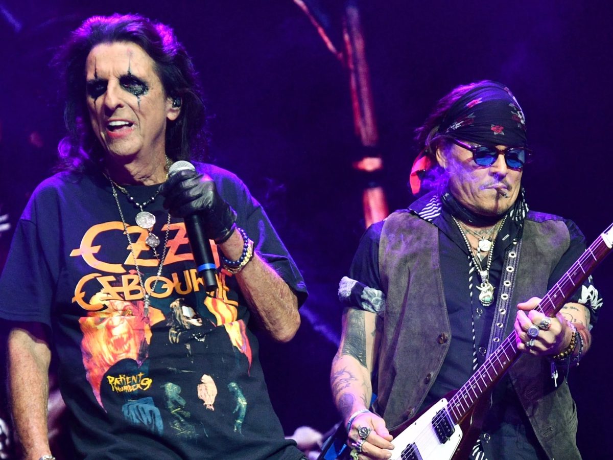Johnny Depp, Alice Cooper Honour Ozzy Osbourne In Special London Concert  Tribute | Hollywood News - News18