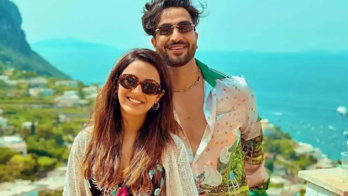 Jasmine Bhasin Shines In Aly Goni’s Latest Story And So Does Their Chemistry