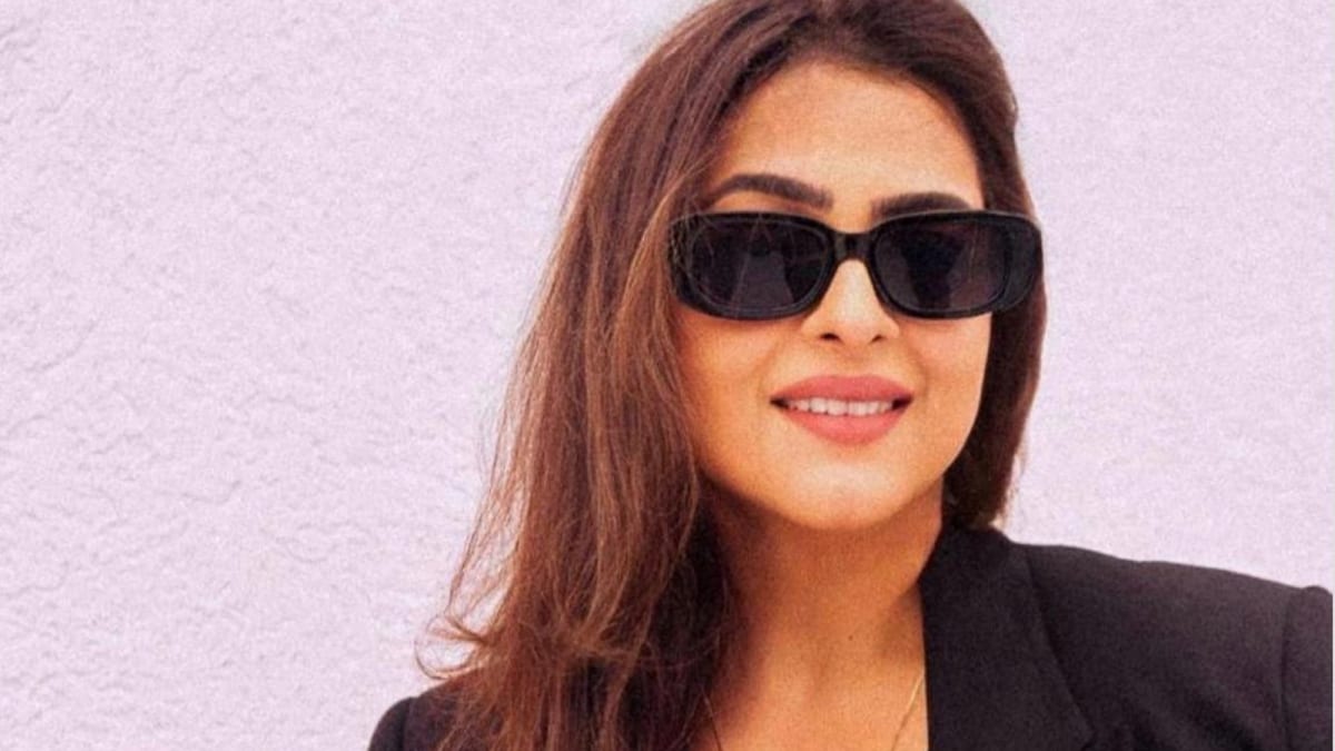 ‘Keep Flying’: Shilpa Shirodkar Pens Heartfelt Note On Daughter’s Graduation