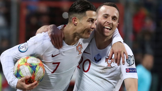 Cristiano Ronaldo and Diogo Jota (AP)