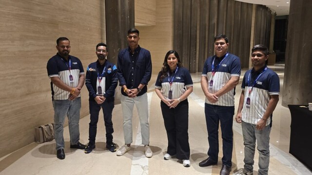 Devank Dalal (C) became the most expensive Indian Kabbadi pro. (IANS)