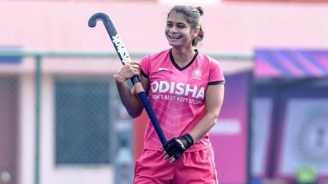  IG/deepika_hockey)