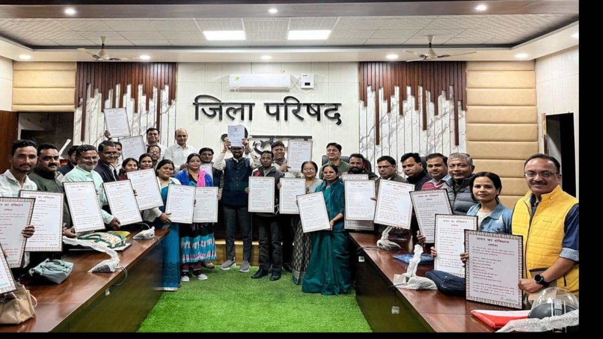 Illuminating Dholpur: ChandraJyoti Abhiyan And The Rebirth Of Democracy From ‘Kitab Ka Pehla Panna’ | Education and Career News