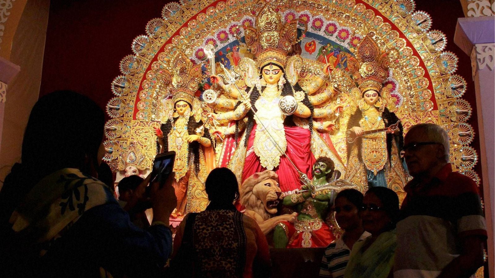 Maha Ashtami 2025: Quotes And Messages To Share With Loved Ones Maha Ashtami 2025: Quotes And Messages To Share With Loved Ones