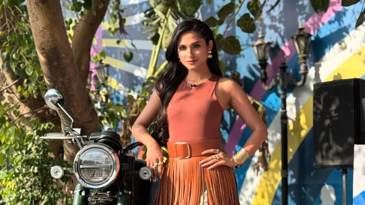 Actress Kapoor Details 'Creepy' Encounter With 'Famous Cricketer'