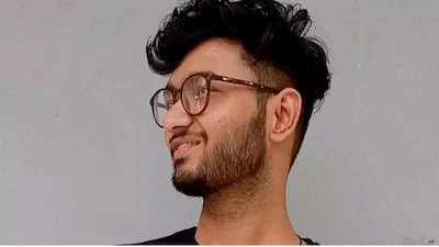  X)