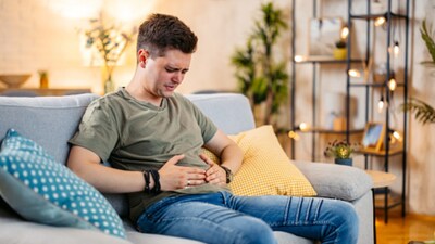 Painkillers, smoking, and alcohol can damage the stomach lining.