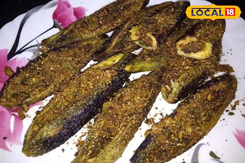 Kalonji made from bitter gourd is among the tastiest preparations of this vegetable. It can be cooked easily at home with basic ingredients found in most kitchens. To make kalonji, you’ll need bitter gourds and a mix of traditional Indian spices. (News18 Hindi)