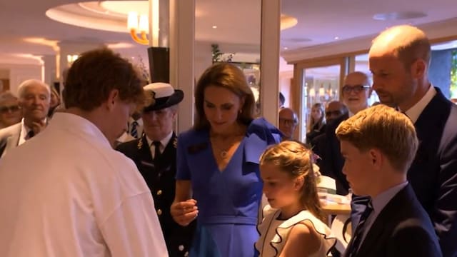 Jannik Sinner with Prince George and Princess Charlotte. (X)