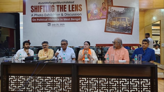 Former Rajya Sabha lawmaker and BJP’s national executive member Swapan Dasgupta alleged that a massive illegal influx in Newtown—an upmarket suburb near Kolkata—is shifting the character of the city. Pic/News18