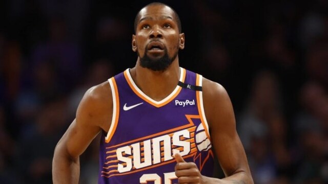 Kevin Durant during his Phoenix Suns tenure (X)