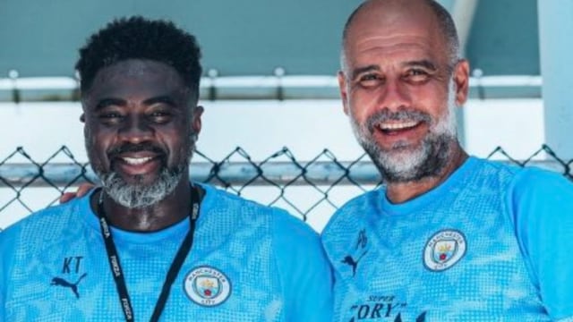 Kolo Toure with Pep Guardiola (X)
