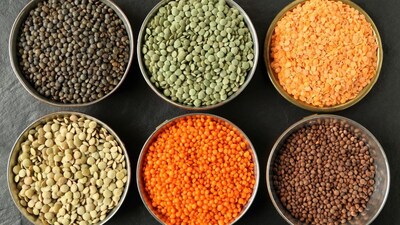 Lentils offer 23g of protein per 100g and support gut health.