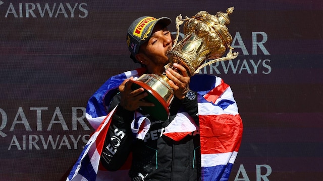 Lewis Hamilton at Silverston last year, when he won with Mercedes (X)