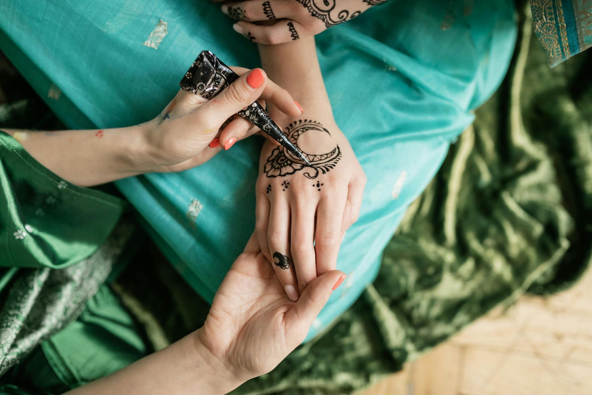 Hariyali Teej 2025: Beautiful Mehendi Designs To Celebrate The Festival Hariyali Teej 2025: Beautiful Mehendi Designs To Celebrate The Festival