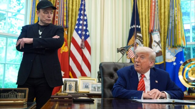 Donald Trump, right, speaks during a news conference with Elon Musk in the Oval Office of the White House (File photo/AP)