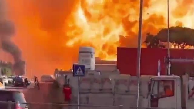 Explosion at gas station in Rome (Video screengrab/Social Media)