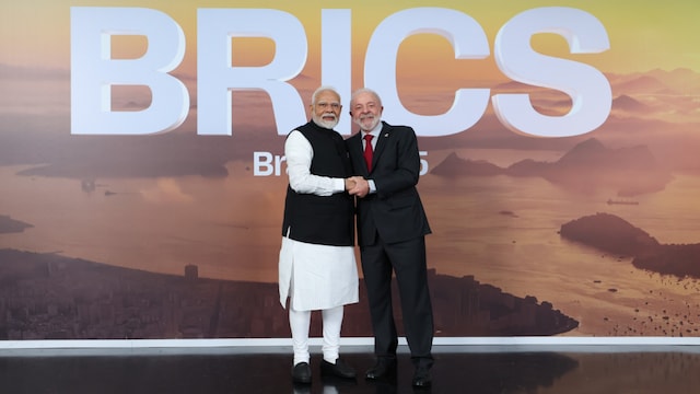 Prime Minister Narendra Modi with President of Brazil Luiz Inacio Lula da Silva at Rio museum. (X)