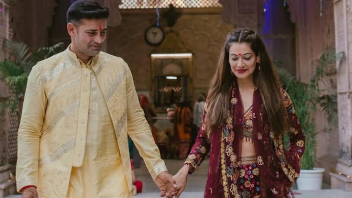 Payal Rohatgi Holds Hands With Sangram Singh In Anniversary Pic, Ends Divorce Rumours