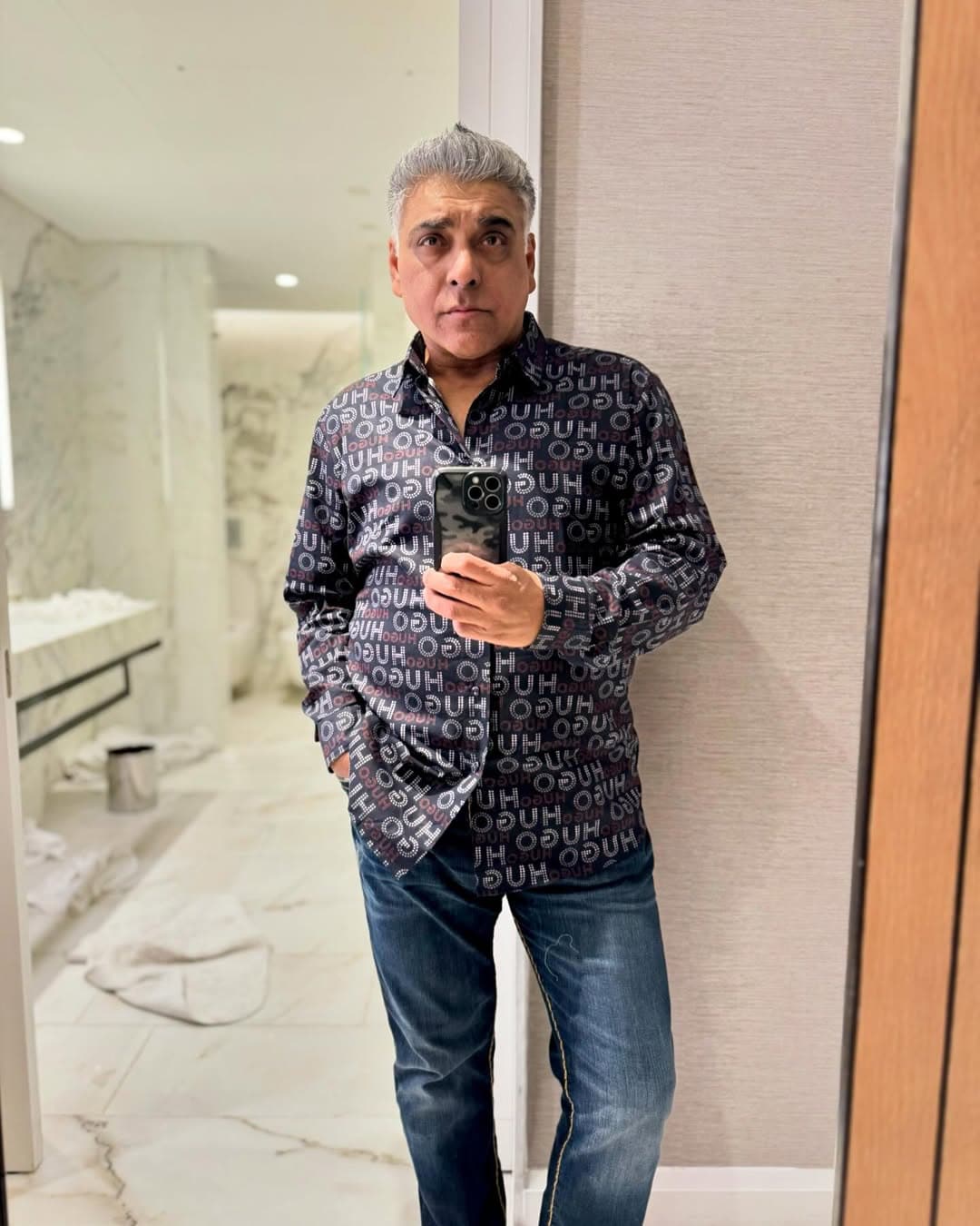 पहले के साक्षात्कारों में, उन्होंने कहा कि असली गेम-चेंजर तब आया जब उसने अल्पकालिक सुधारों का पीछा करना बंद कर दिया और अपनी मानसिकता को पूरी तरह से बदलने के लिए प्रतिबद्ध किया। उन्होंने कहा कि परिवर्तन डाइटिंग के बारे में नहीं है, लेकिन एक अलग व्यक्ति बन गया है। (छवि: इंस्टाग्राम)