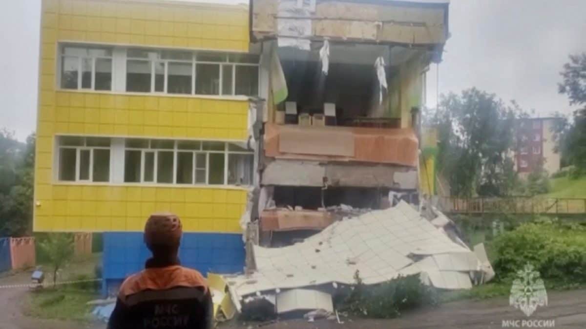 Massive Quake Triggers Alarms, Tsunami, Traffic Rush Across 4 Continents: Panic Caught On Camera