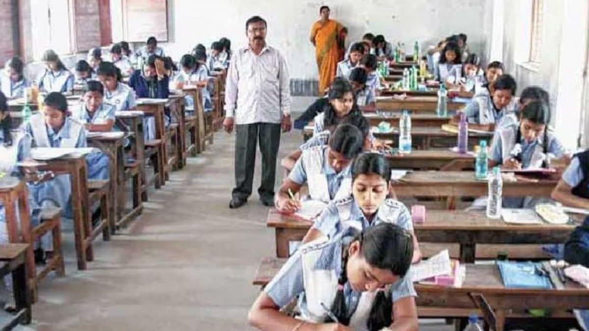 ‘Two Bhartiya Bhashas, One Non-Native’: CBSE Makes Third Language Mandatory For Classes 9, 10