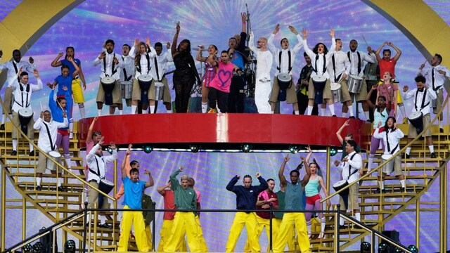 Artists perform at the half time during the Club World Cup final soccer match between Chelsea and PSG in East Rutherford, N.J., Sunday, July 13, 2025. (AP Photo/Pamela Smith)
