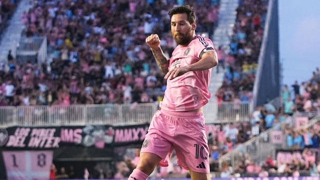 Inter Miami forward Lionel Messi (10) reacts after scoring a goal during the first half of an MLS soccer match against Nashville SC, Saturday, July 12, 2025, in Fort Lauderdale, Fla. (AP Photo/Lynne Sladky)
