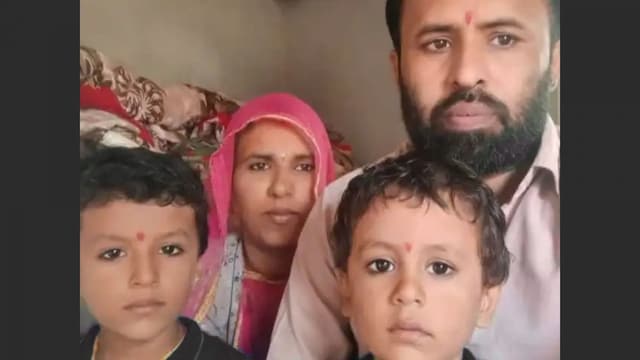 The suicide note included a final wish, that the last rites of the family be conducted in front of their home. (News18 Hindi)