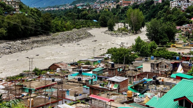 Swollen Beas river following heavy rainfall, in Kullu, Himachal Pradesh, Tuesday, July 1, 2025. (PTI)