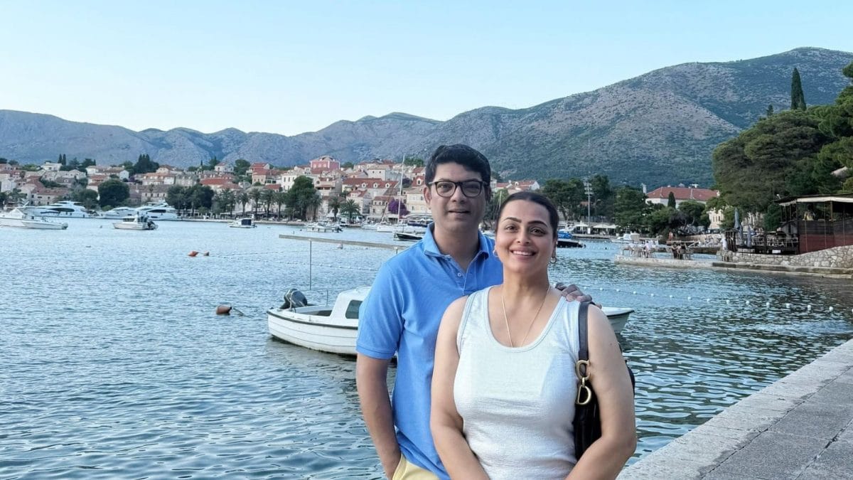 Shilpa Shirodkar with her husband Aparesh Ranjit
