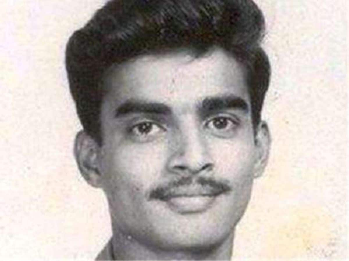 Long before R Madhavan became a heartthrob on the big screen, he was a soft-spoken teacher helping students find confidence. One of those students ended up changing the course of his life forever. Back in 1991, in Kolhapur, a young woman named Sarita Birje enrolled in Madhavan's personality development class. She was preparing for a career in aviation. Long before R Madhavan became a heartthrob on the big screen, he was a soft-spoken teacher helping students find confidence. One of those students ended up changing the course of his life forever. Back in 1991, in Kolhapur, a young woman named Sarita Birje enrolled in Madhavan's personality development class. She was preparing for a career in aviation.