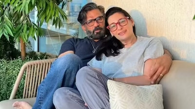 Suniel Shetty celebrated 43 years of togetherness with Mana.